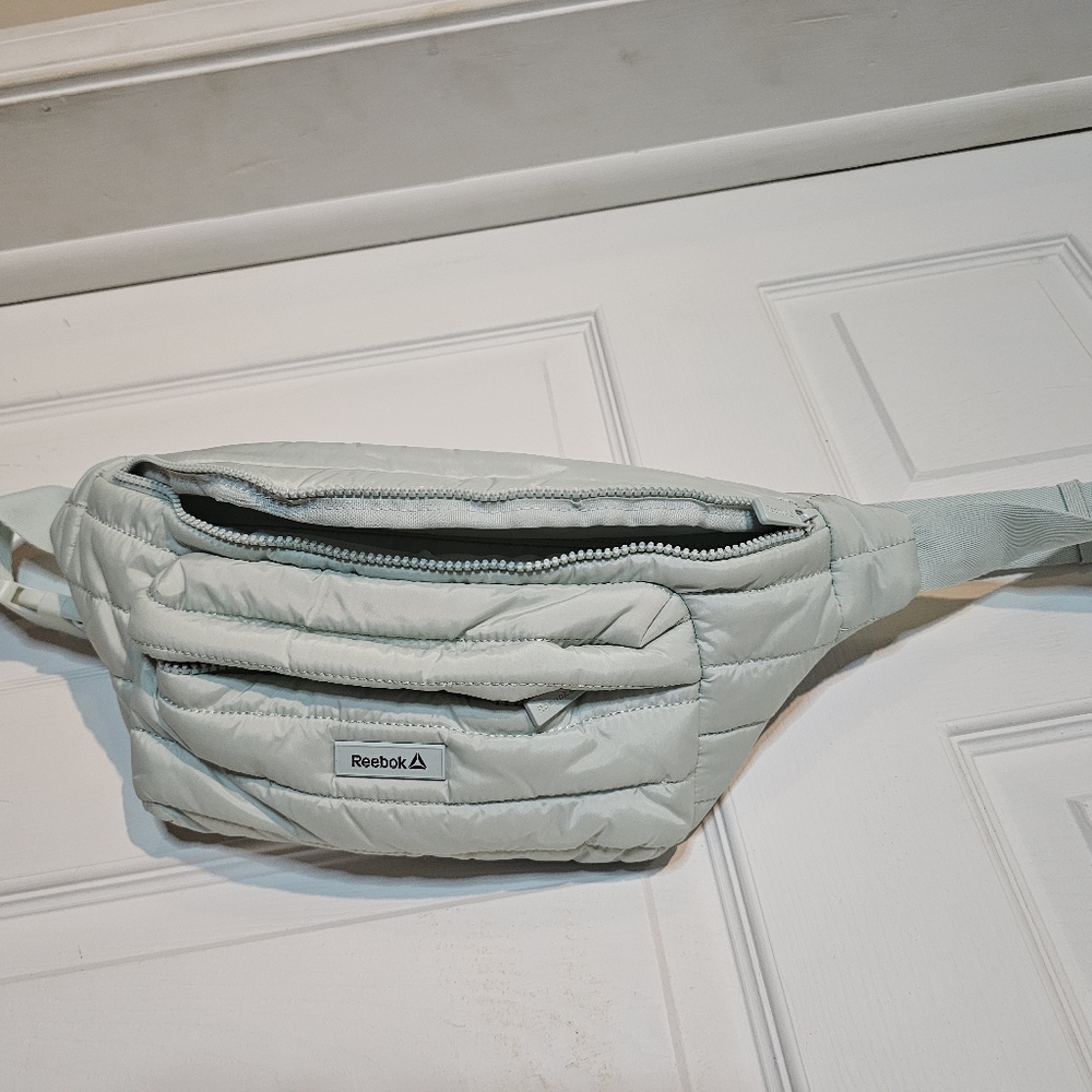 Reebok Light Gray Quilted Waist Bag